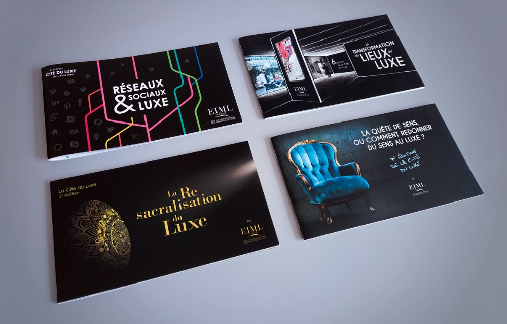 Identité visuelle Cité du Luxe et conception graphique des brochures par Johanne Goll, couvertures